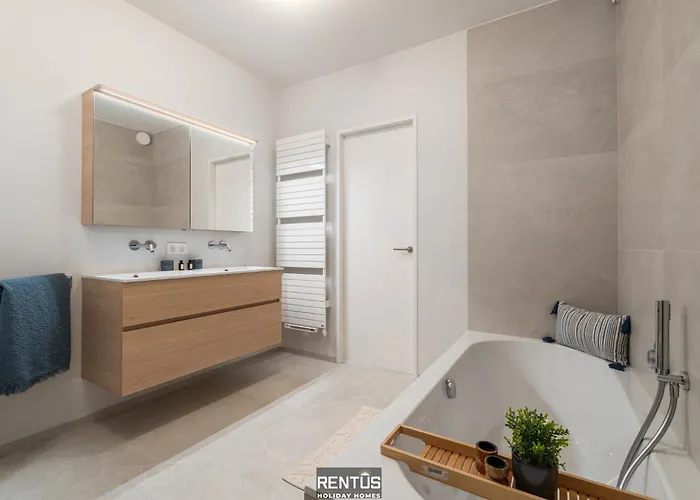 Lange Nelle Seaview - Unique With Views Of The Sea And Lighthouse Ostende